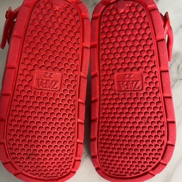 Zara Unisex Sandal - Picture 3 of 3